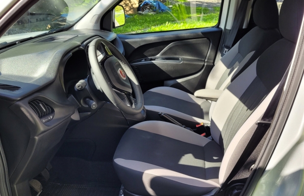 Fiat Doblo, polski salon, niski przebieg FV23% - Zdjęcie 8