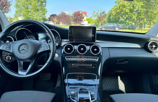Mercedes-Benz C klasa / W205 / C180 / Automat z polskiego salonu - garażowany - Zdjęcie 8