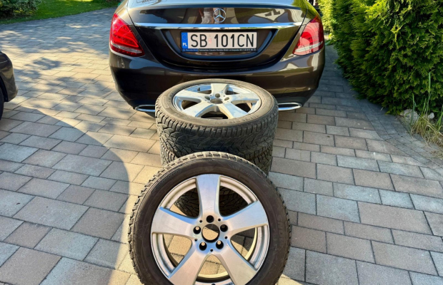 Mercedes-Benz C klasa / W205 / C180 / Automat z polskiego salonu - garażowany - Zdjęcie 10