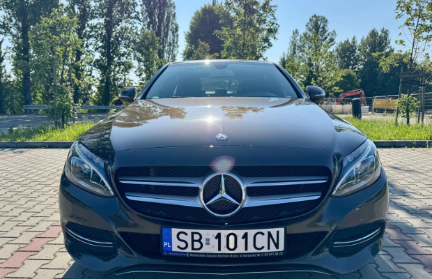 Mercedes-Benz C klasa / W205 / C180 / Automat z polskiego salonu - garażowany - Zdjęcie 1