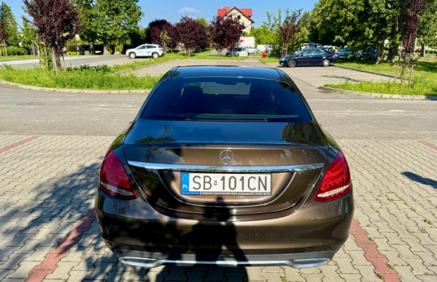 Mercedes-Benz C klasa / W205 / C180 / Automat z polskiego salonu - garażowany - Zdjęcie 2