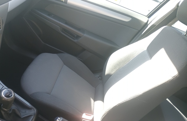 Sprzedam Opel Astra - Zdjęcie 8