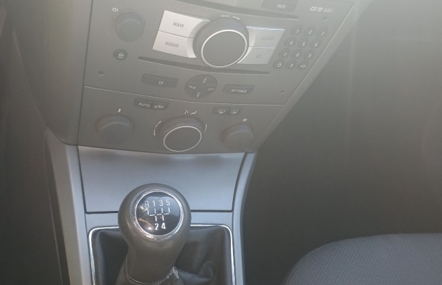Sprzedam Opel Astra - Zdjęcie 6