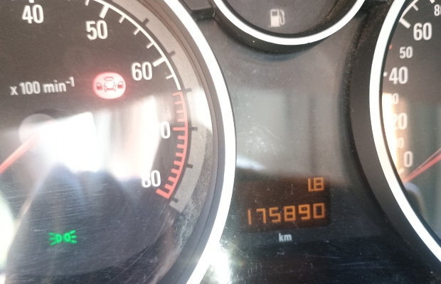Sprzedam Opel Astra - Zdjęcie 10