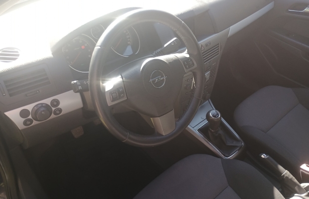 Sprzedam Opel Astra - Zdjęcie 4