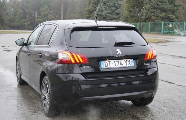 Peugeot 308 1.2 110 KM benzyna 2015 r przebieg 105 tys. km nawi tempomat - Zdjęcie 6