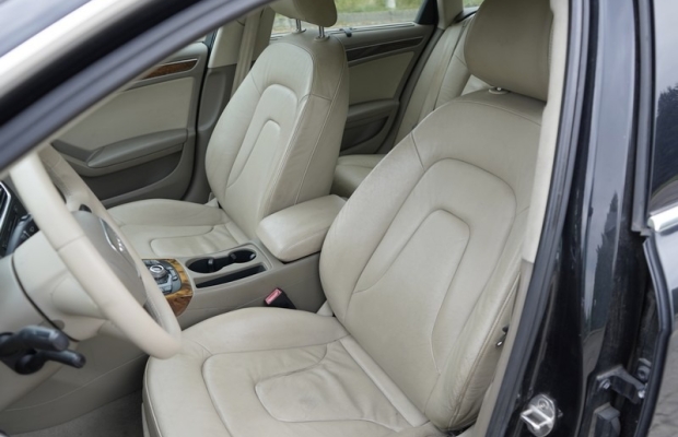 Audi A4 B8 2.0 TDI 143 KM 2009 r skóra, nawi, tempomat, klimatronik - Zdjęcie 8