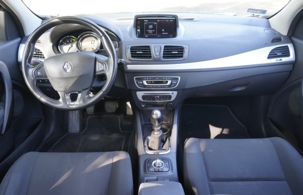 Renault Megane 1.2 benzyna 115 KM polski salon nawigacja klimatronik tempomat - Zdjęcie 7