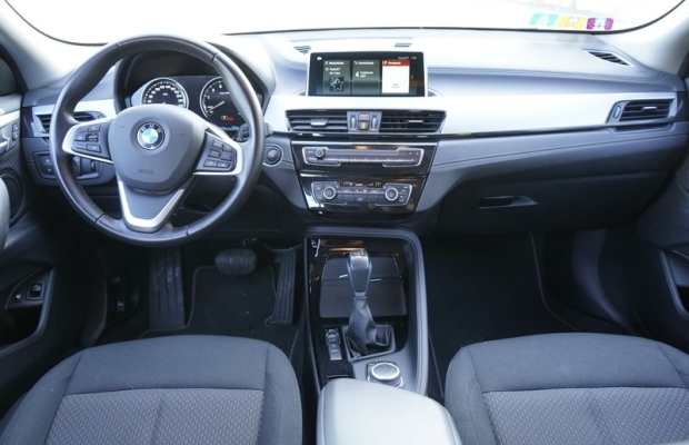 BMW X2 1.5 Hybryda Plug-in 220KM X-drive 4x4 2021r automat oryginalny - Zdjęcie 7