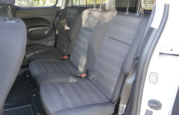 Opel Combo 1.2 110 KM. DŁUGI 2021 r polski salon nawigacja tempomat - Zdjęcie 8