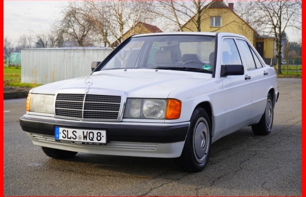 Mercedes 190 1.8 benzyna 109KM przebieg 194 tys km 1990r lub zamiana - Zdjęcie 2