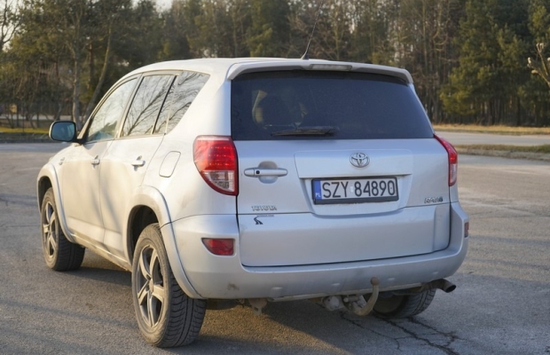 Toyota RAV 4 III 2.2 Diesel 177 KM. 2006 r skóra tempomat hak - Zdjęcie 4