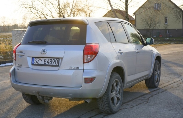 Toyota RAV 4 III 2.2 Diesel 177 KM. 2006 r skóra tempomat hak - Zdjęcie 3