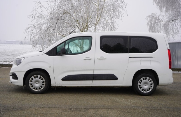 Opel Combo 1.2 110 KM. DŁUGI 2021 r polski salon nawigacja tempomat - Zdjęcie 3