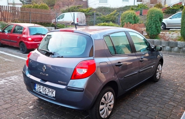 Renault Clio III Expression 1.2 16V 75KM Benzyna Klimatyzacja 5 drzwi Serwisowany Bardzo Ładny Kolor - Zdjęcie 4