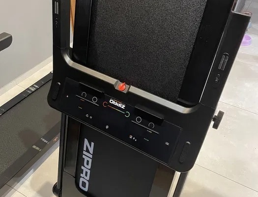 Bieżnia elektryczna Zipro Pacto – wynajem z dostawą Kraków i okolice - Zdjęcie 7