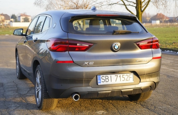 BMW X2 1.5 Hybryda Plug-in 220KM X-drive 4x4 2021r automat oryginalny - Zdjęcie 4