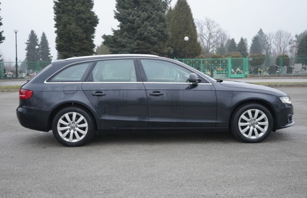 Audi A4 B8 2.0 TDI 143 KM 2009 r skóra, nawi, tempomat, klimatronik - Zdjęcie 5