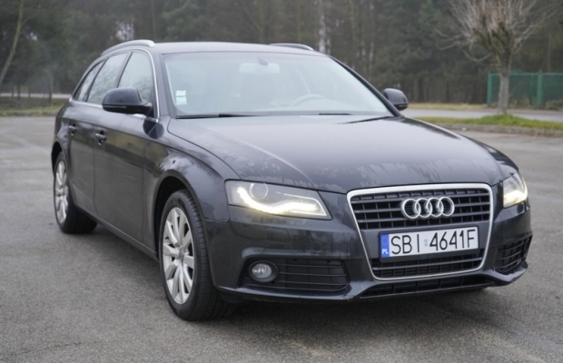 Audi A4 B8 2.0 TDI 143 KM 2009 r skóra, nawi, tempomat, klimatronik - Zdjęcie 6