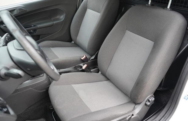 Ford Fiesta 1.0 benzyna 2017 r Van 2 osobowy klima LUB ZAMIANA - Zdjęcie 9