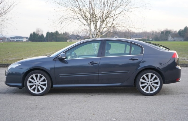 Renault Laguna 2.0 DCI 130 KM. klima tempomat DOBRZE UTRZYMANY - Zdjęcie 2