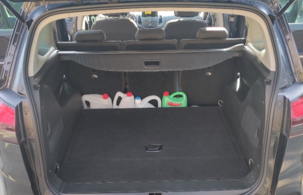 Opel Zafira Tourer 1.6 diesiel rok 2013 - Zdjęcie 8