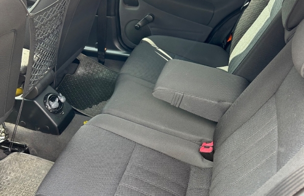 Sprzedam Alfa Romeo 147 1.6 benzyna TS - Zdjęcie 5