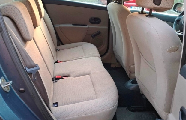 Renault Clio III Expression 1.2 16V 75KM Benzyna Klimatyzacja 5 drzwi Serwisowany Bardzo Ładny Kolor - Zdjęcie 7