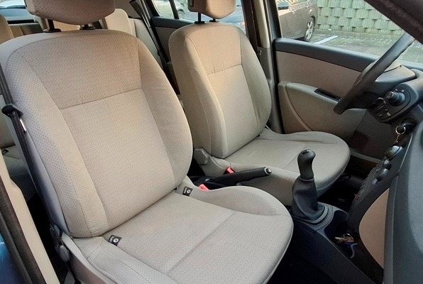 Renault Clio III Expression 1.2 16V 75KM Benzyna Klimatyzacja 5 drzwi Serwisowany Bardzo Ładny Kolor - Zdjęcie 6