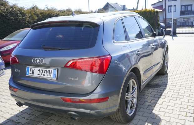 Audi Q5 2.0 TFSI HYBRYDA 246 KM 2011 R 4x4 tylko 135 tys km nie odpala - Zdjęcie 4