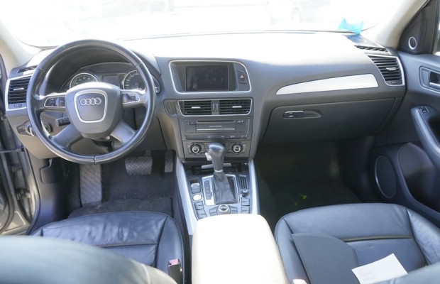 Audi Q5 2.0 TFSI HYBRYDA 246 KM 2011 R 4x4 tylko 135 tys km nie odpala - Zdjęcie 5
