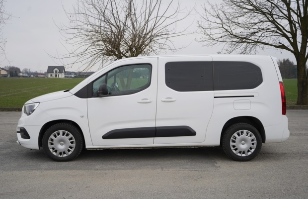 Opel Combo 1.2 110 KM. DŁUGI 2021 r polski salon nawigacja tempomat - Zdjęcie 2