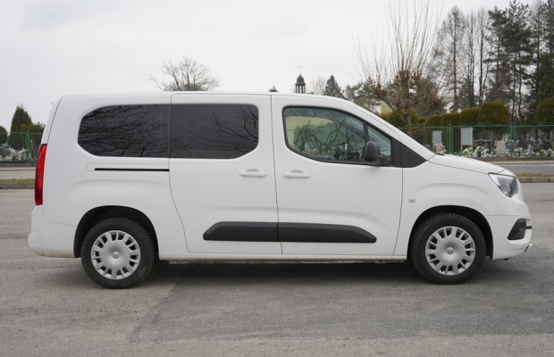 Opel Combo 1.2 110 KM. DŁUGI 2021 r polski salon nawigacja tempomat - Zdjęcie 4