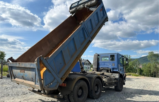 Usługi Koparką Usługi Wywrotką Koparka Bielsko Wywrotka Bielsko Roboty ziemne Wyburzenia Wykopy 502-489-553