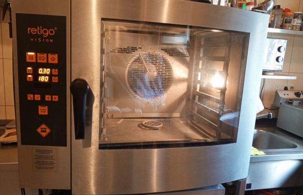 Sprzedaję piec konwekcyjno-parowy Retigo O 611 I, który był używany w naszej restauracji. - Zdjęcie 2