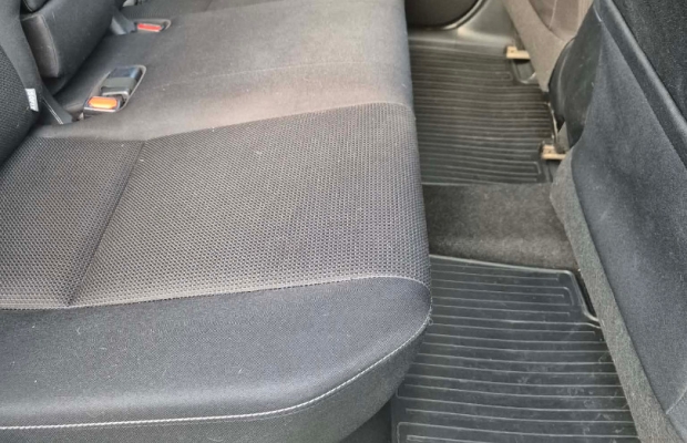 Elegancka Toyota RAV 4 HYBRYD 4*4 na sprzedaż - Zdjęcie 4