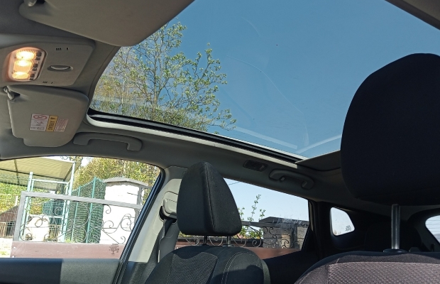 Sprzedam Nissan Qashqai - Zdjęcie 6