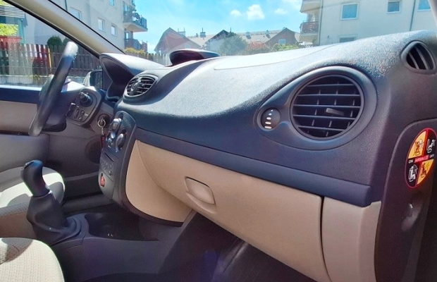 Renault Clio III Expression 1.2 16V 75KM Benzyna Klimatyzacja 5 drzwi Serwisowany Bardzo Ładny Kolor - Zdjęcie 10