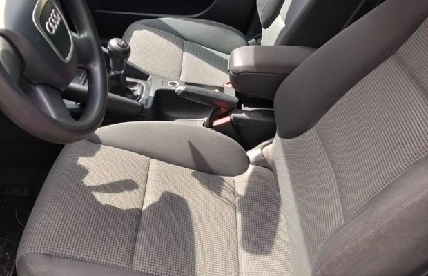 Audi A3 sprzedam 5 drzwiowy czarny - Zdjęcie 4