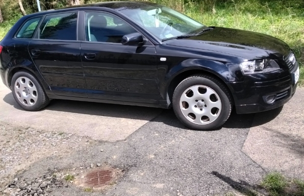 Audi A3 sprzedam 5 drzwiowy czarny - Zdjęcie 2