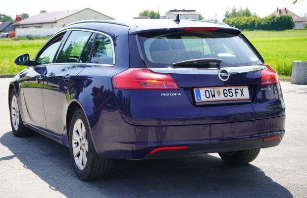 Opel Insignia 2.0 CDTI 130 KM. 2010 r nawigacja tempomat ksenony - Zdjęcie 2
