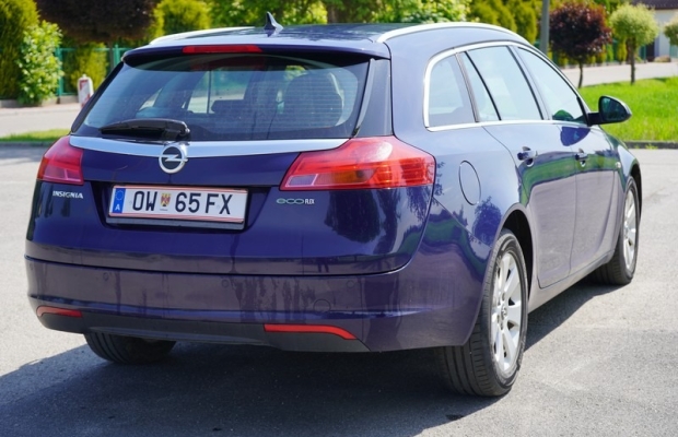 Opel Insignia 2.0 CDTI 130 KM. 2010 r nawigacja tempomat ksenony - Zdjęcie 4