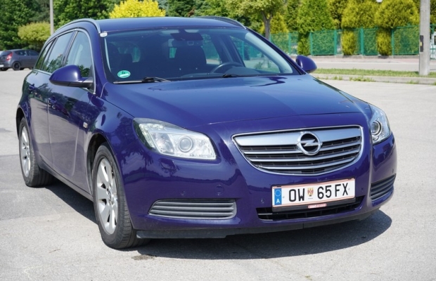 Opel Insignia 2.0 CDTI 130 KM. 2010 r nawigacja tempomat ksenony - Zdjęcie 6