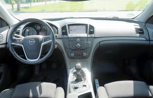 Opel Insignia 2.0 CDTI 130 KM. 2010 r nawigacja tempomat ksenony - Zdjęcie 8