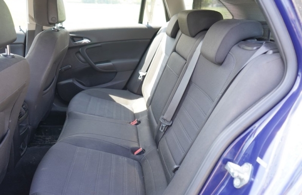 Opel Insignia 2.0 CDTI 130 KM. 2010 r nawigacja tempomat ksenony - Zdjęcie 9