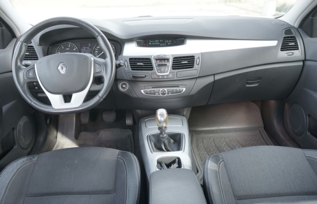 Renault Laguna 2.0 DCI 130 KM. klima tempomat DOBRZE UTRZYMANY - Zdjęcie 9