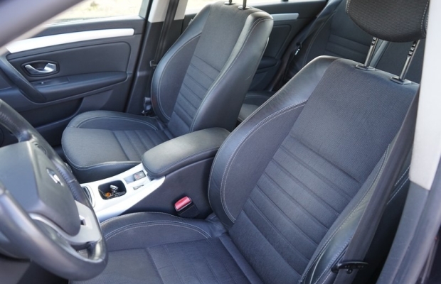Renault Laguna 2.0 DCI 130 KM. klima tempomat DOBRZE UTRZYMANY - Zdjęcie 7