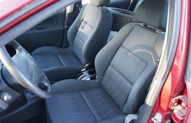 Peugeot 207 1.4 benzyna 88 km. 2006r klimatyzacja przebieg 150 tys. km. zadbany - Zdjęcie 9