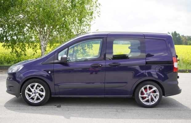 Ford Tourneo Connect 1.0 101 KM benzyna polski salon 1 rej 2015 - Zdjęcie 2