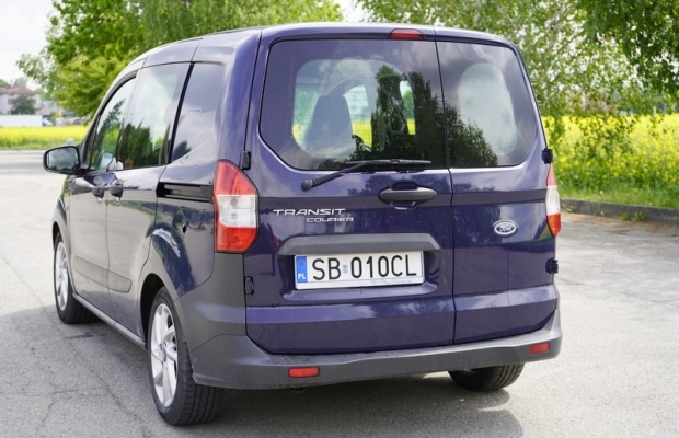 Ford Tourneo Connect 1.0 101 KM benzyna polski salon 1 rej 2015 - Zdjęcie 3